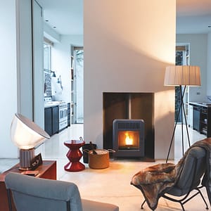 MCZ Cute pelletkachel zwart in schouw